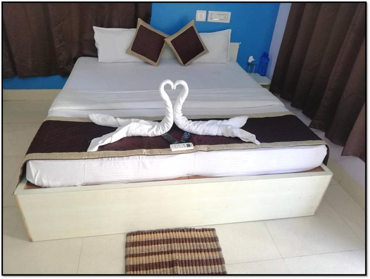 Railview Inn Bhubaneswar Esterno foto